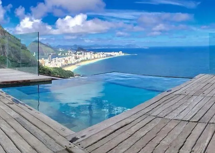 Casa de Vidro c Vista mais bonita do RJ e Piscina
